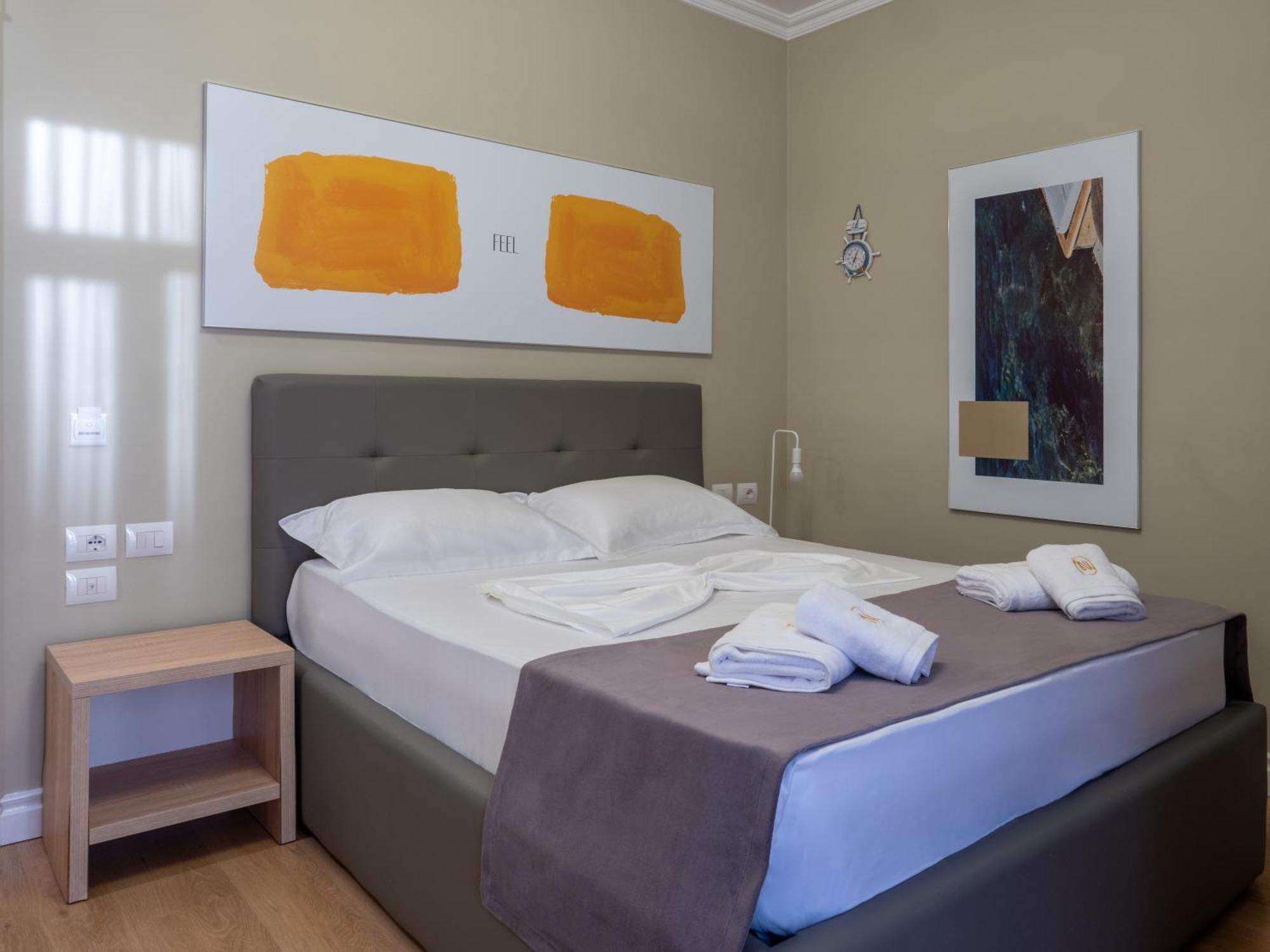 Kolosjani Hotel Himare Eksteriør bilde