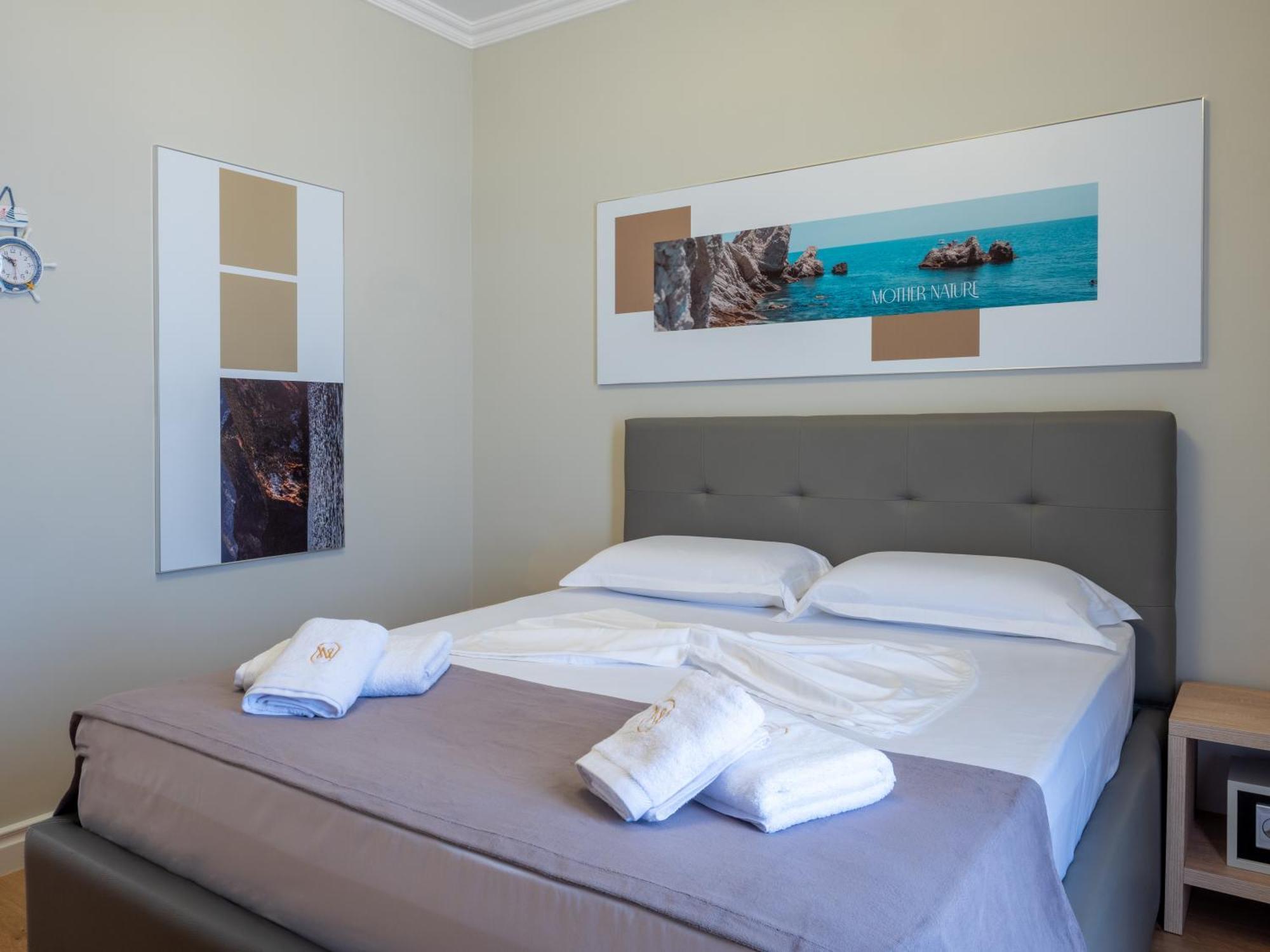 Kolosjani Hotel Himare Eksteriør bilde