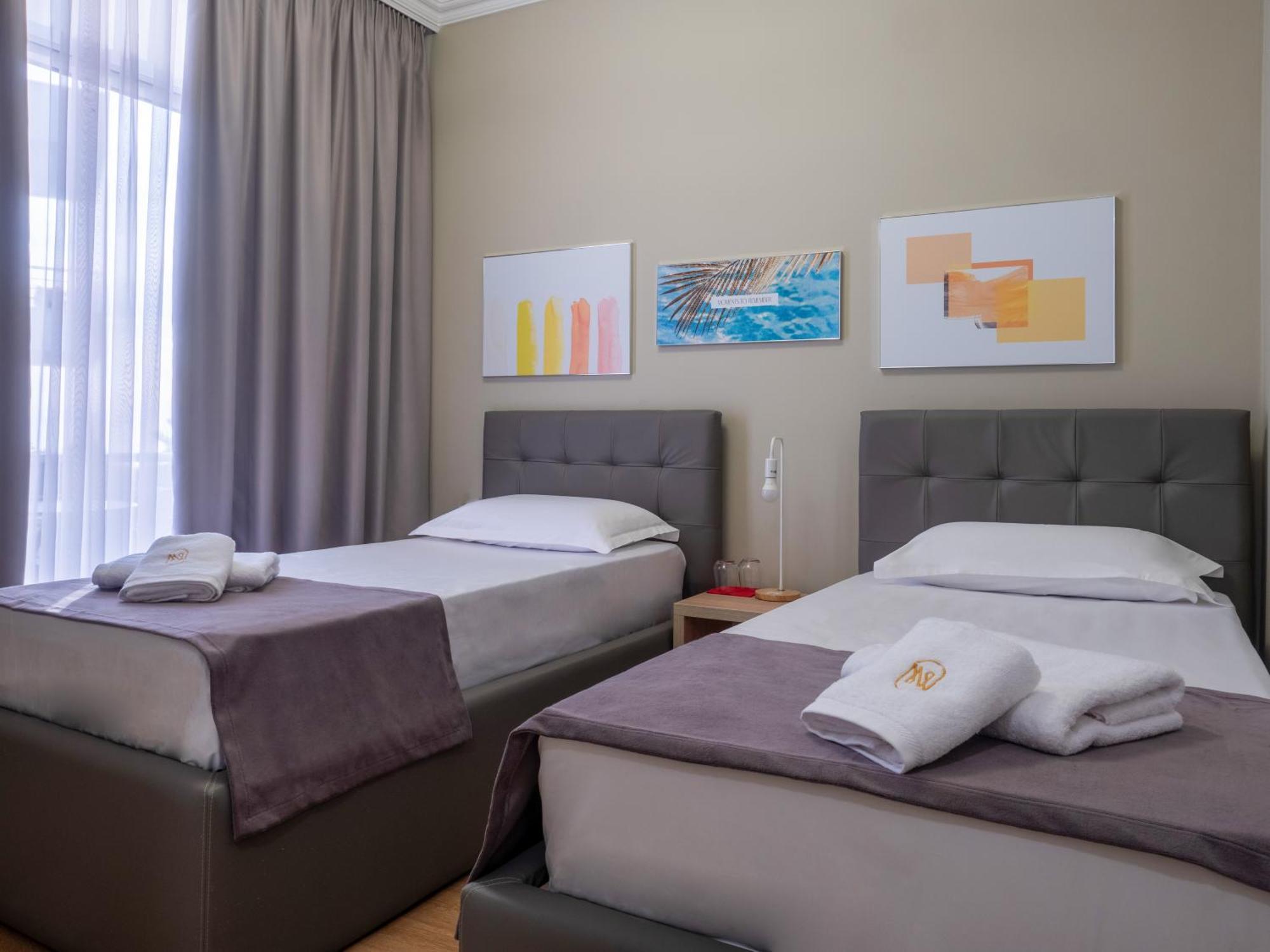Kolosjani Hotel Himare Eksteriør bilde